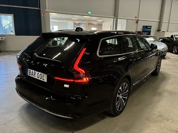 Volvo V90 2023 photo 3