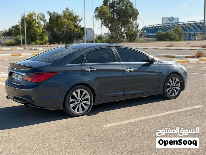 Hyundai Sonata 2012 photo 4