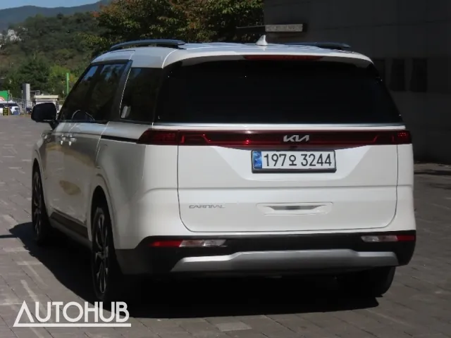 Kia Carnival 2023 photo 4