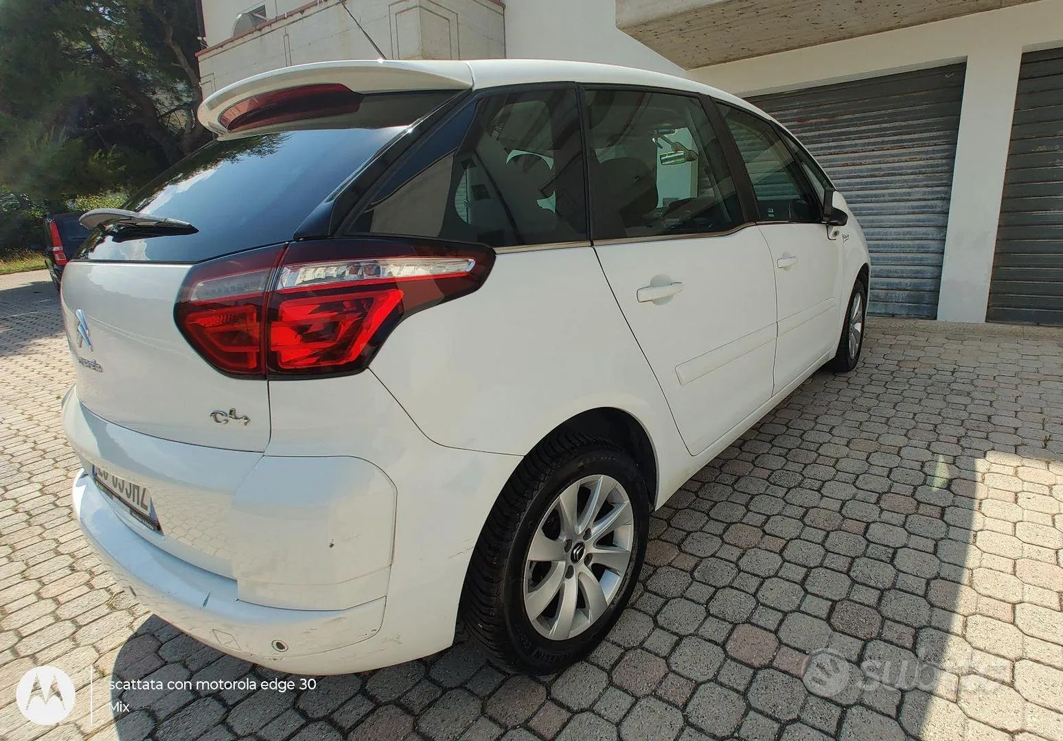Citroen C4 Picasso 2011 photo 2