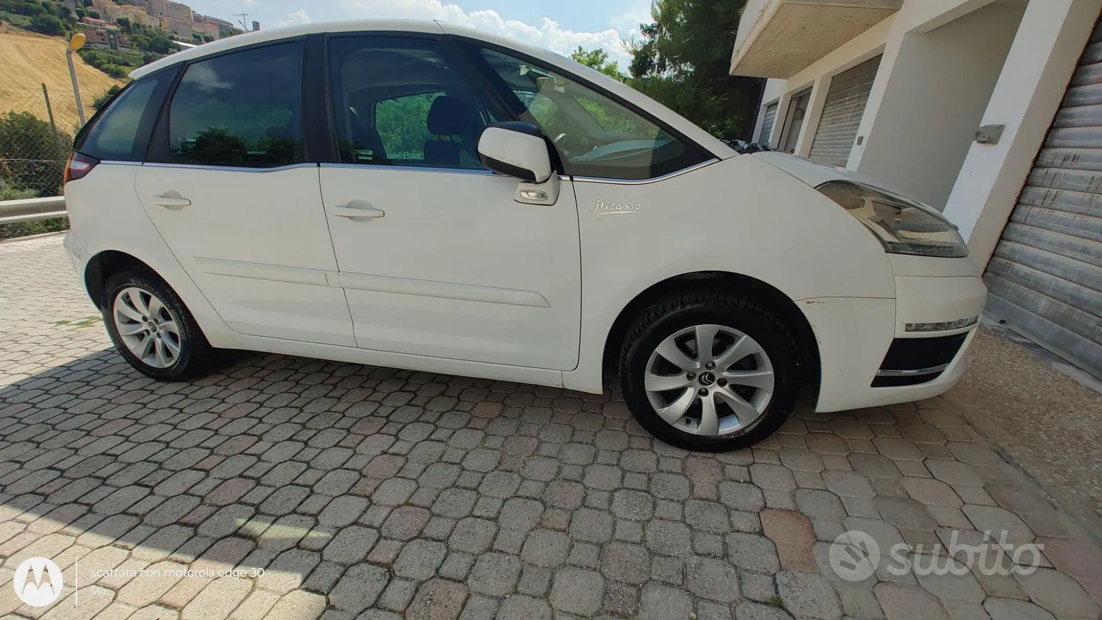 Citroen C4 Picasso 2011 photo 3