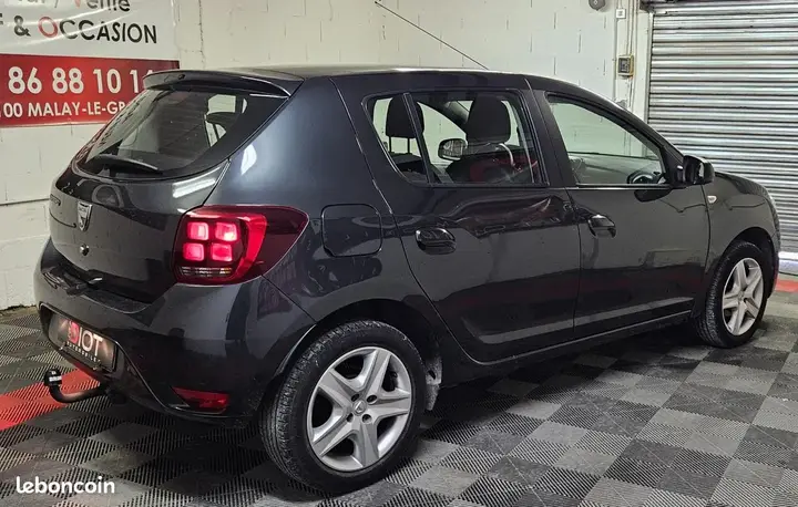 Dacia Sandero 2018 photo 3