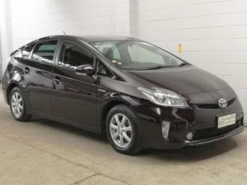 Toyota Prius 2014 photo 2