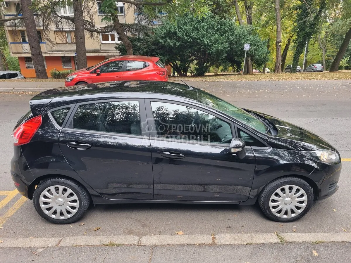 Ford Fiesta 2015 photo 4