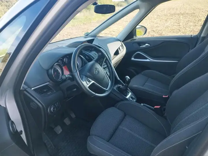 Opel Zafira Tourer