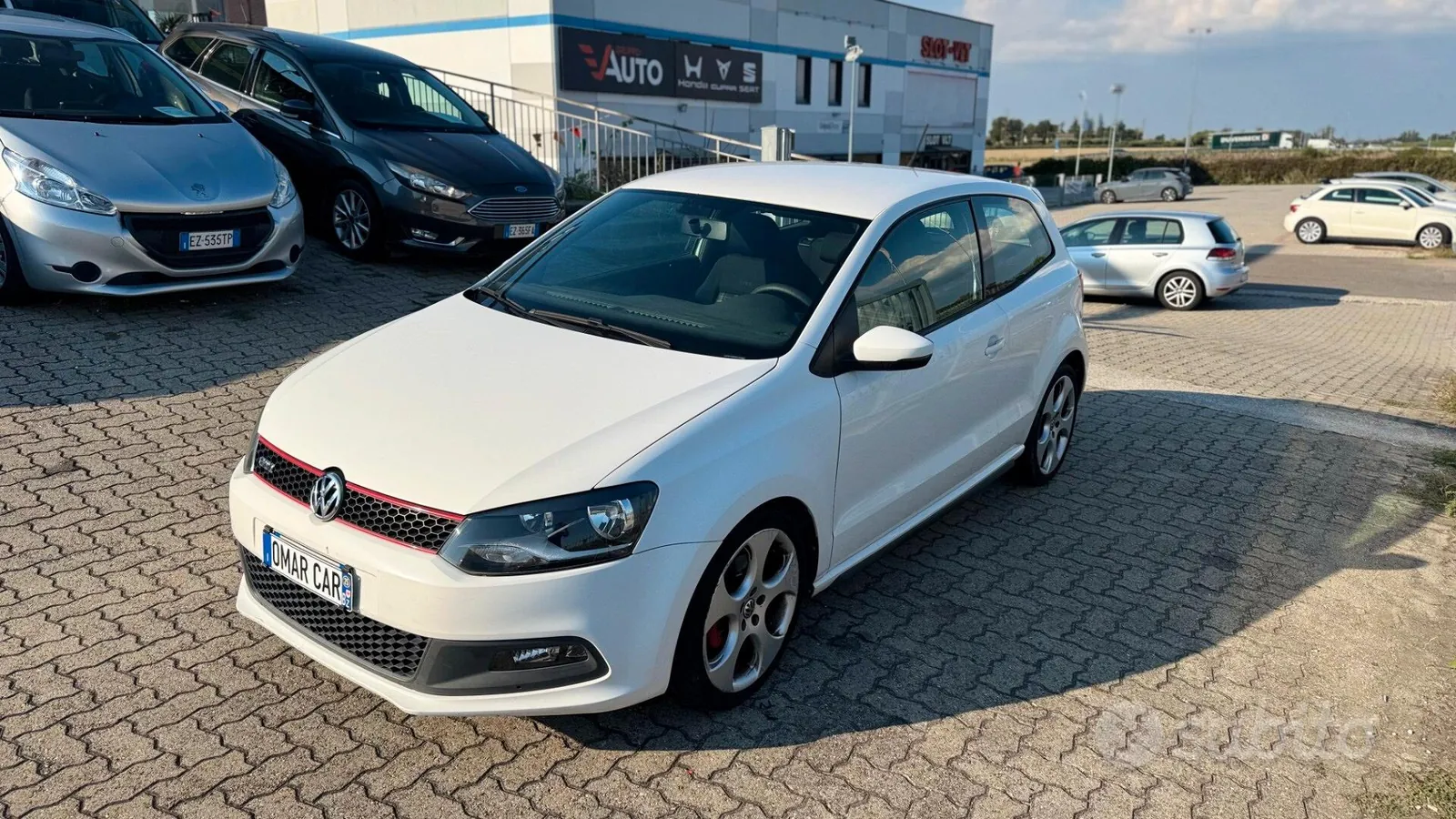 Volkswagen Polo 2011 photo 2