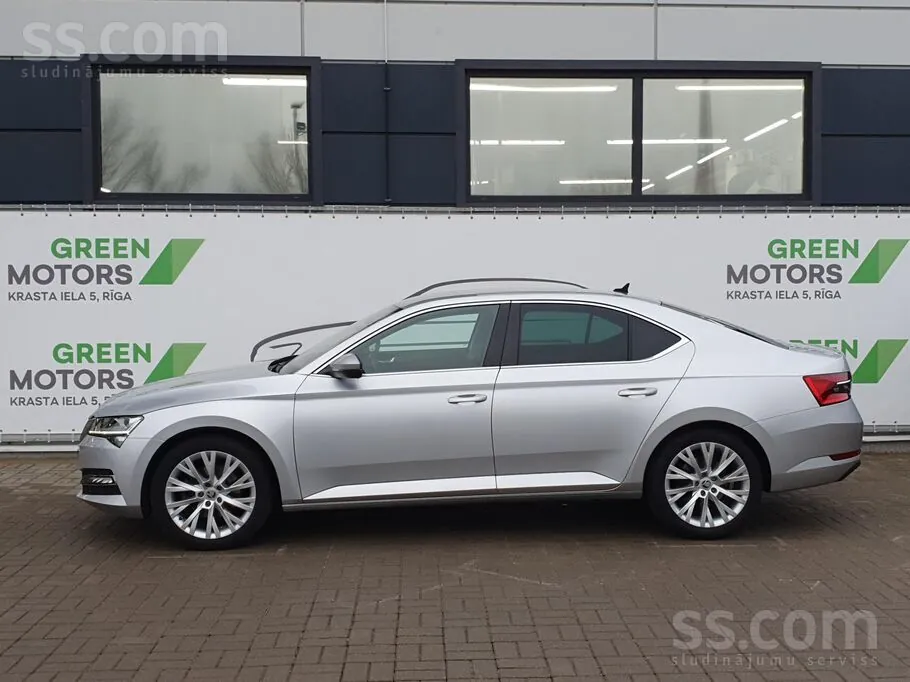 Skoda Superb 2023 photo 3