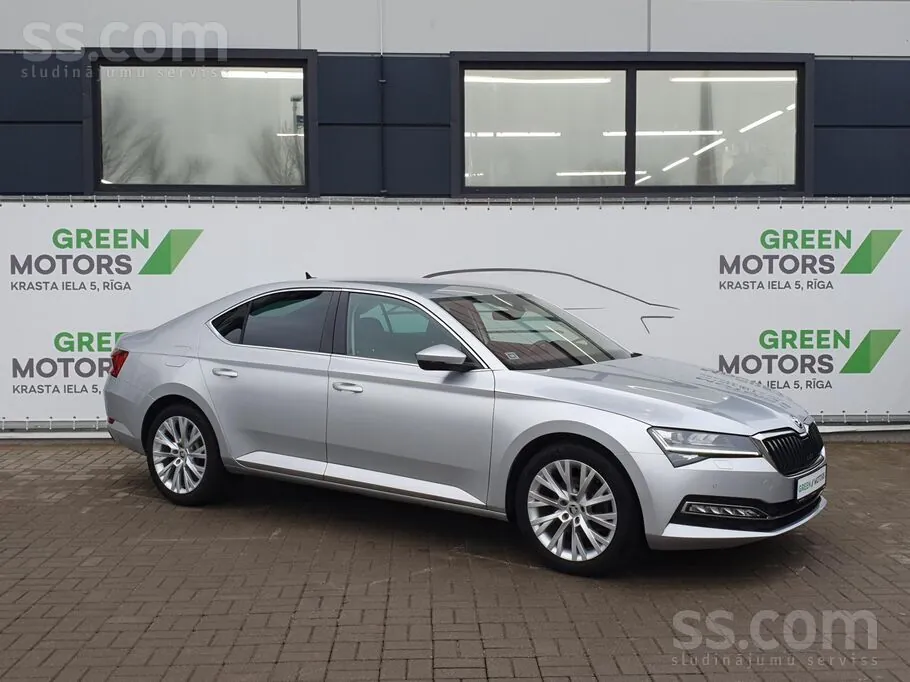 Skoda Superb 2023 photo 2