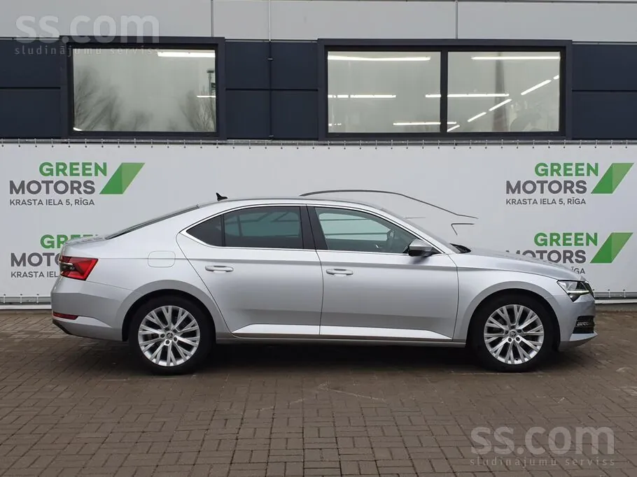Skoda Superb 2023 photo 4