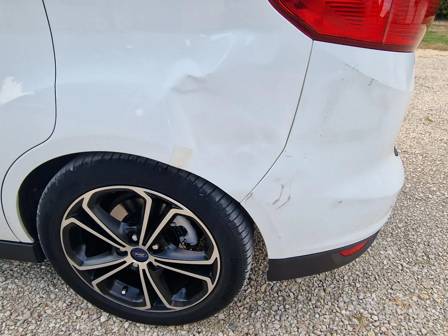 Ford C-Max 2014 photo 3