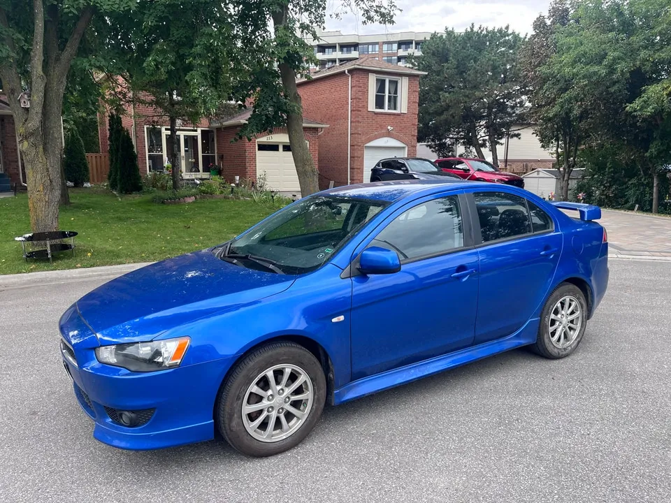 Mitsubishi Lancer 2010 photo 4