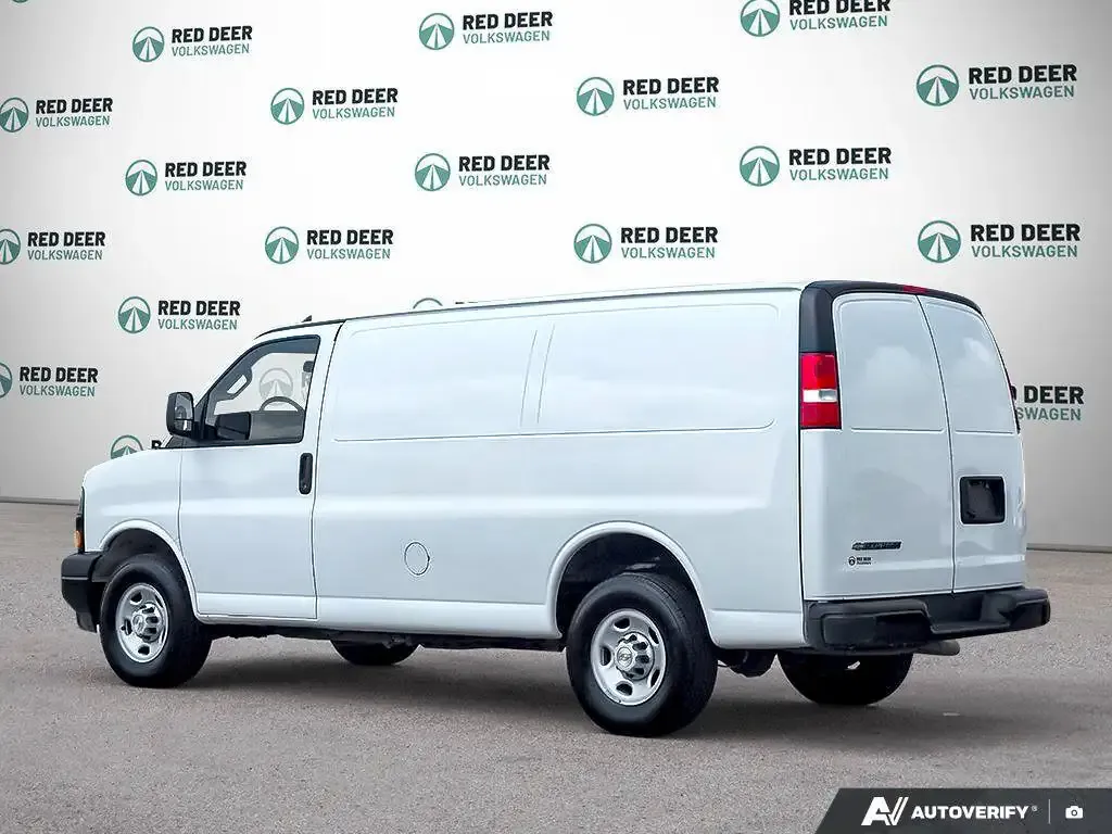 Chevrolet Express 2500 2024 photo 5