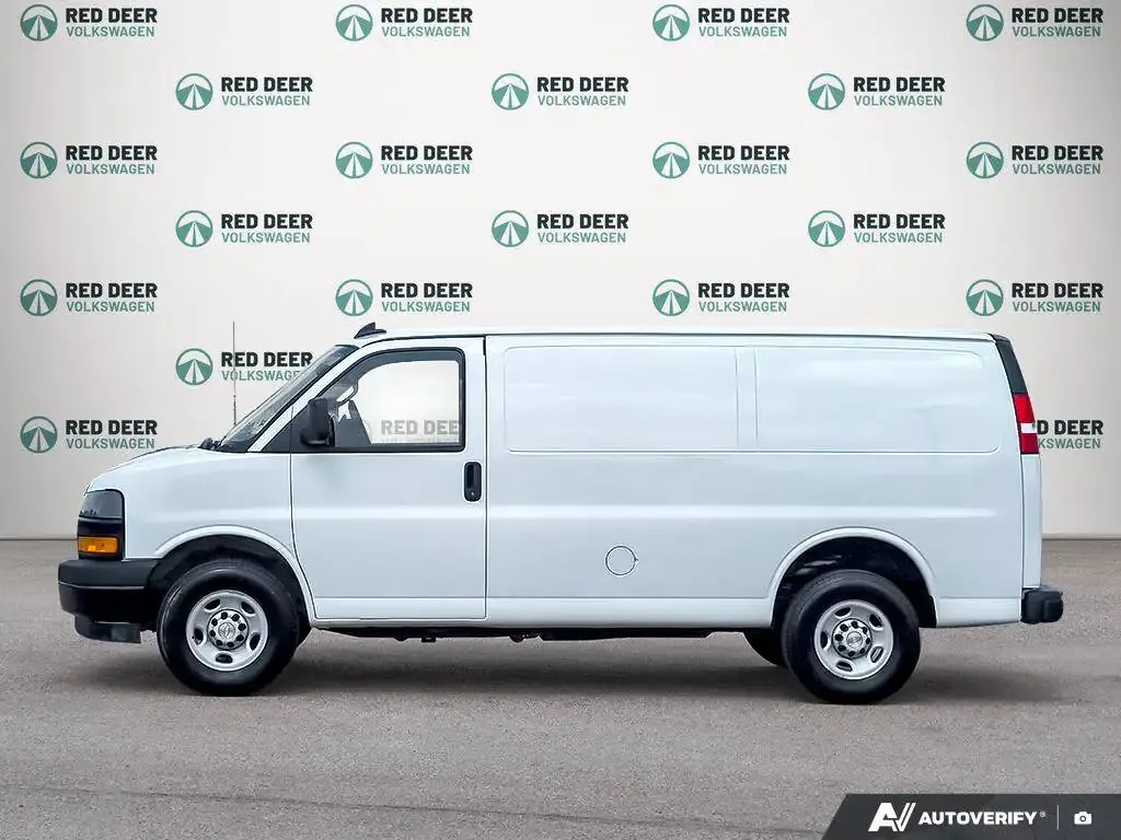 Chevrolet Express 2500 2024 photo 4