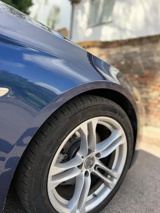 BMW 5 Series 2015 photo 4