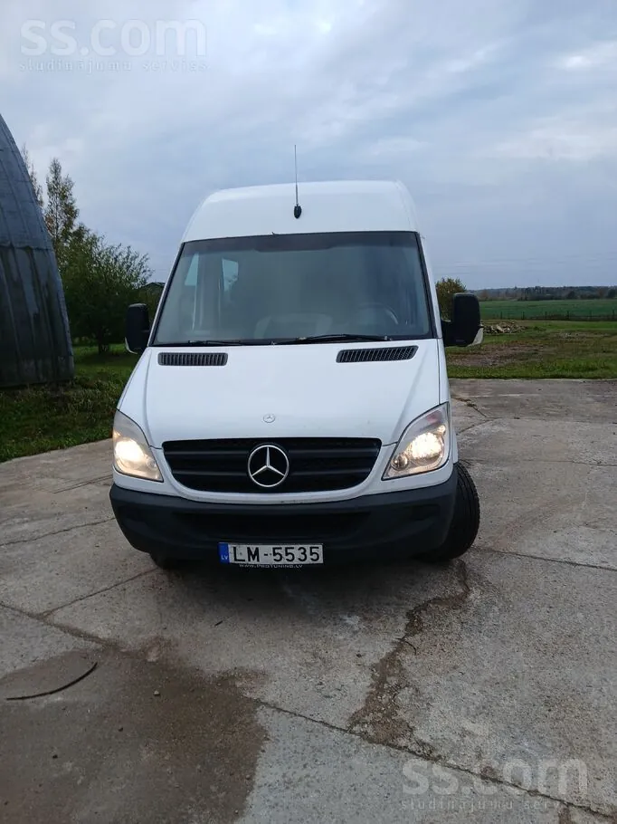Mercedes-Benz Sprinter