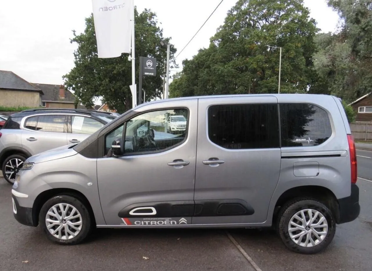 Citroen Berlingo 2022 photo 3