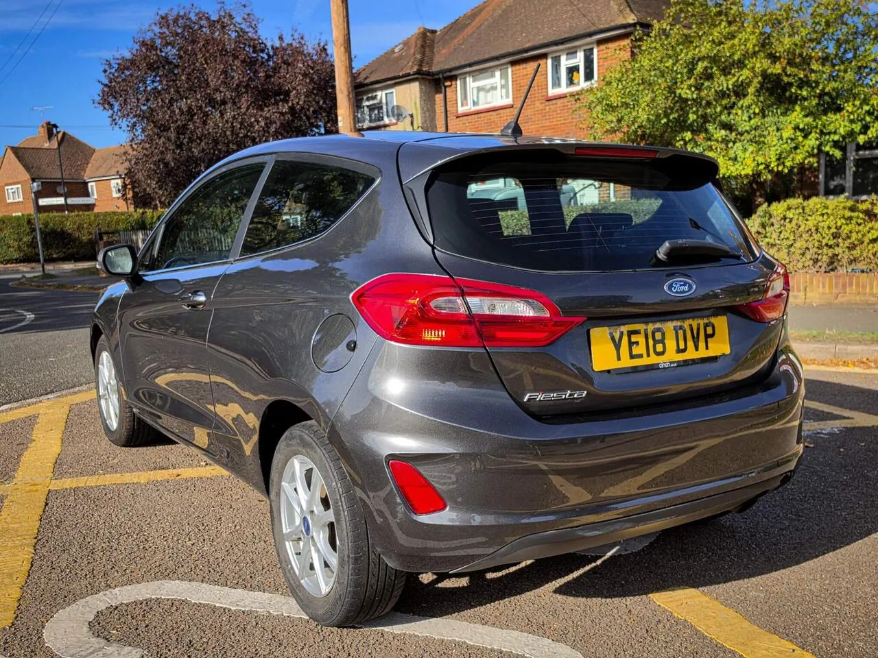 Ford Fiesta 2018 photo 2