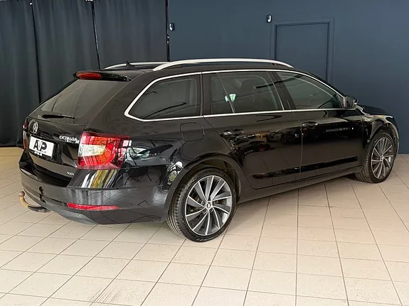 Skoda Octavia 2018 photo 5
