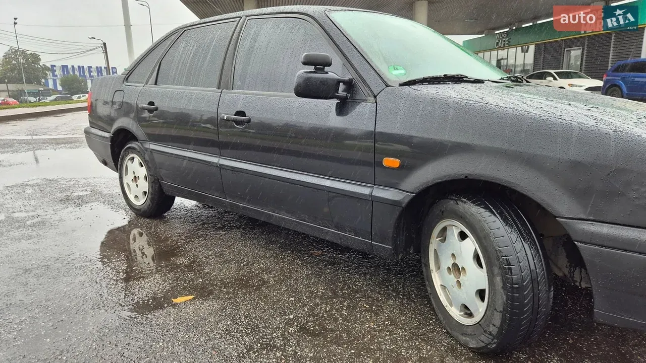 Volkswagen Passat 1994 photo 4