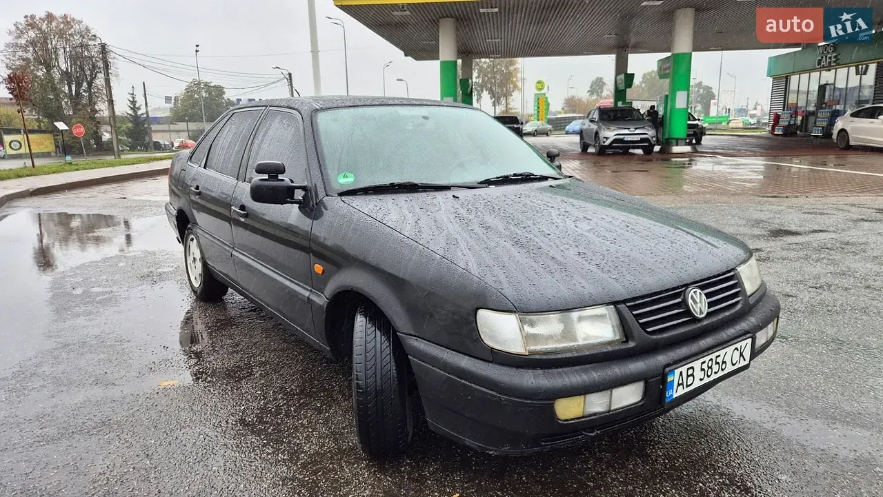 Volkswagen Passat 1994 photo 3