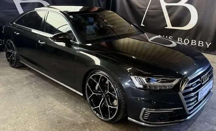 Audi A8