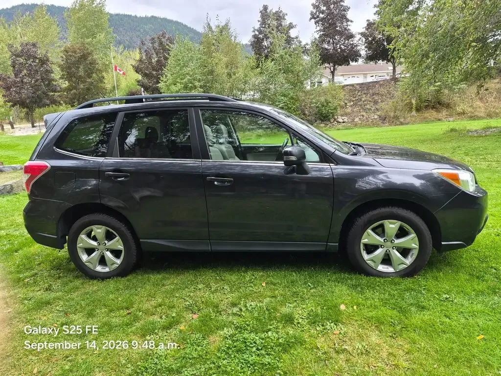 Subaru Forester 2014 photo 2