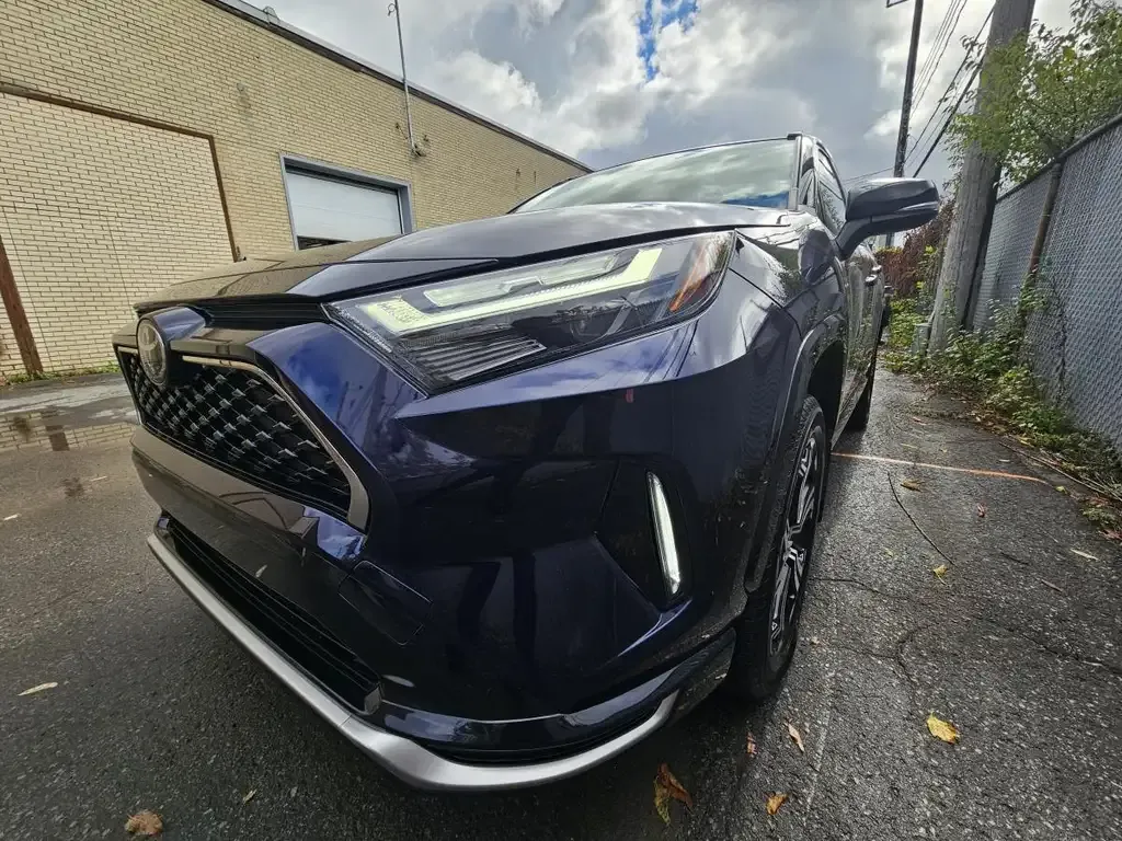 Toyota Rav4 2025 photo 3