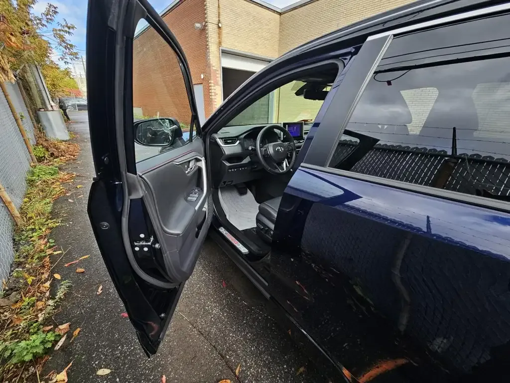 Toyota Rav4 2025 photo 5