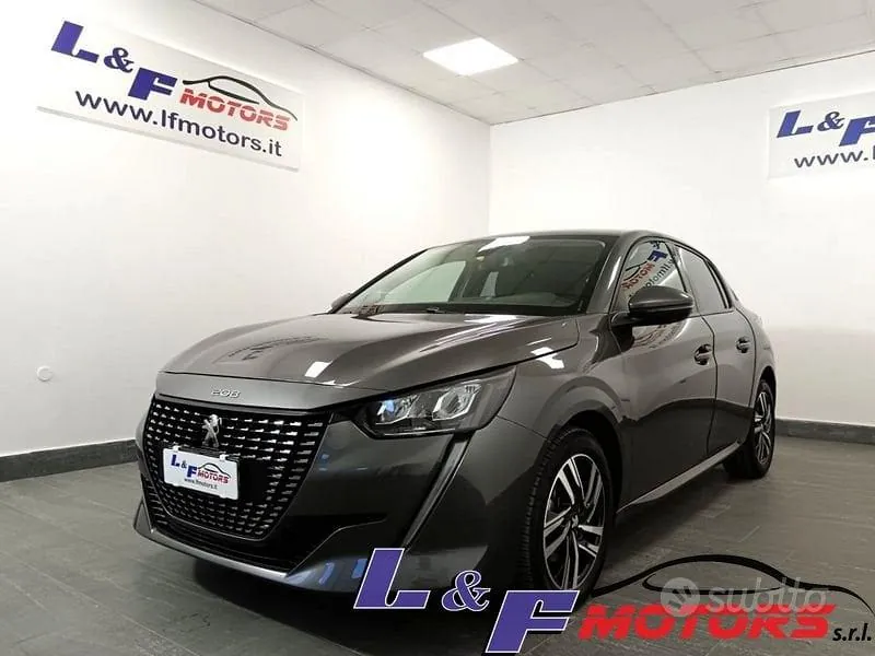 Peugeot 208 2021 photo 2