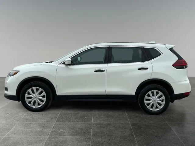 Nissan Rogue S 2018 photo 2