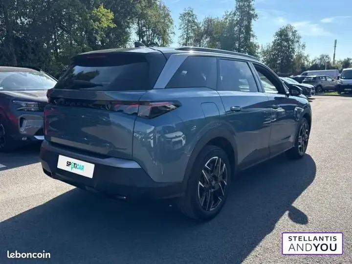 Peugeot 5008 2024 photo 3