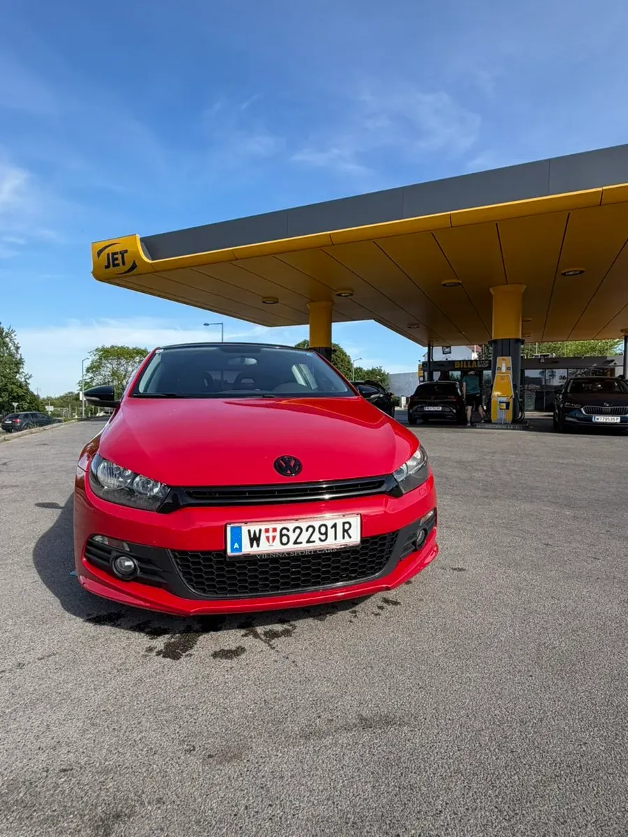 Volkswagen Scirocco 2012 photo 2