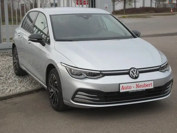 Volkswagen Golf Viii
