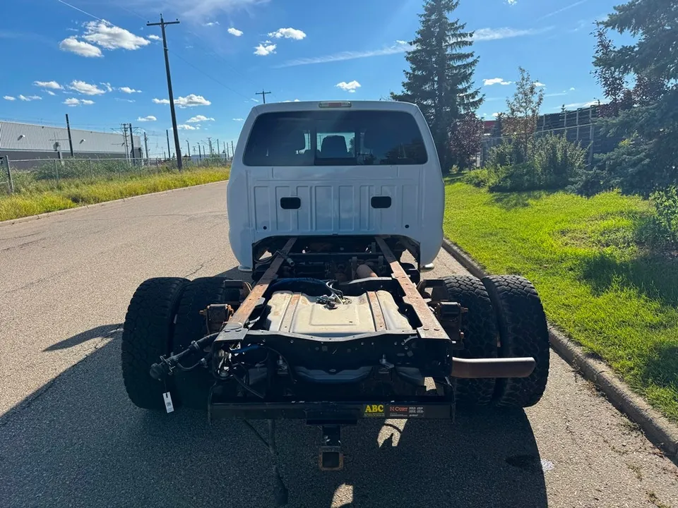 Ford Super Duty F-350 2013 photo 4