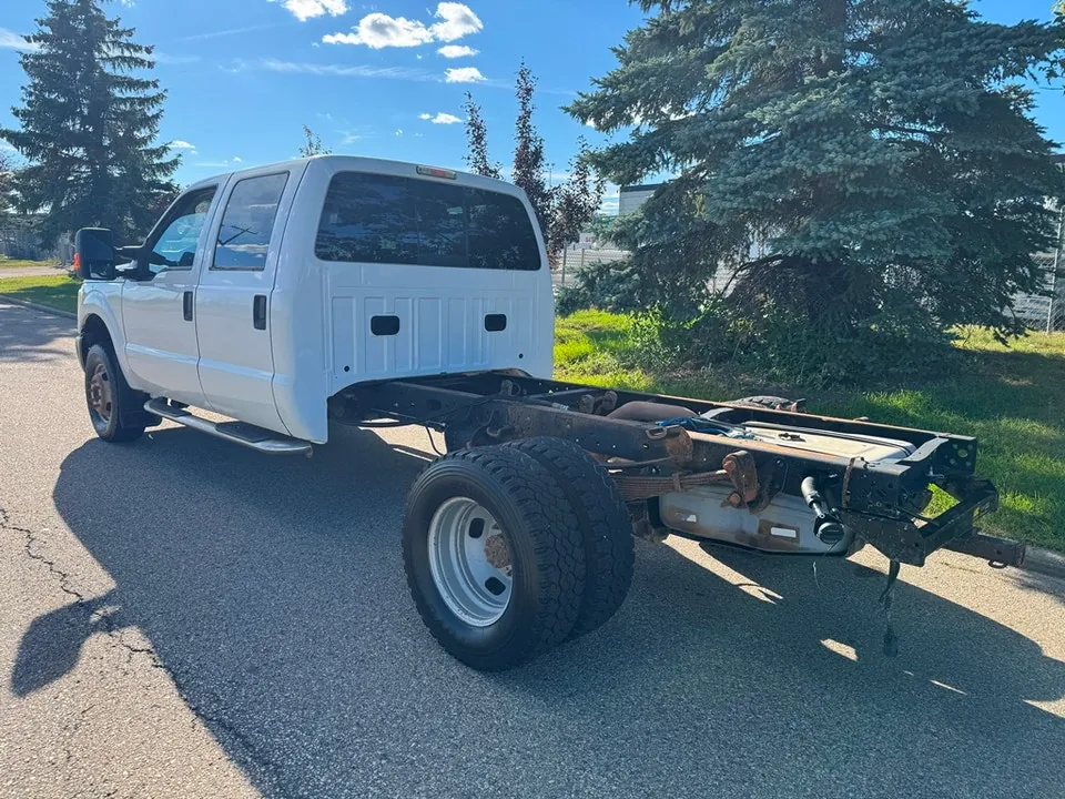 Ford Super Duty F-350 2013 photo 3