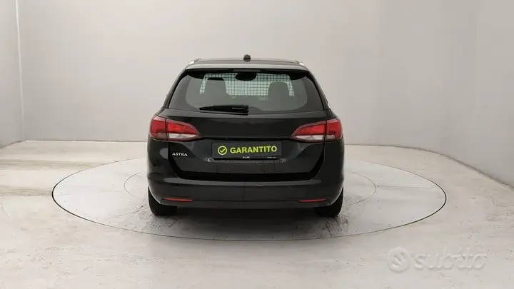 Opel Astra 2021 photo 4