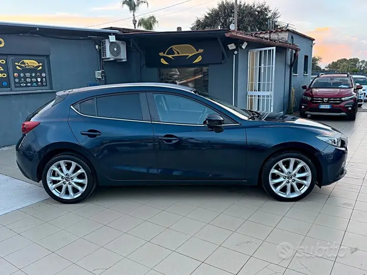 Mazda Mazda3 2015 photo 5