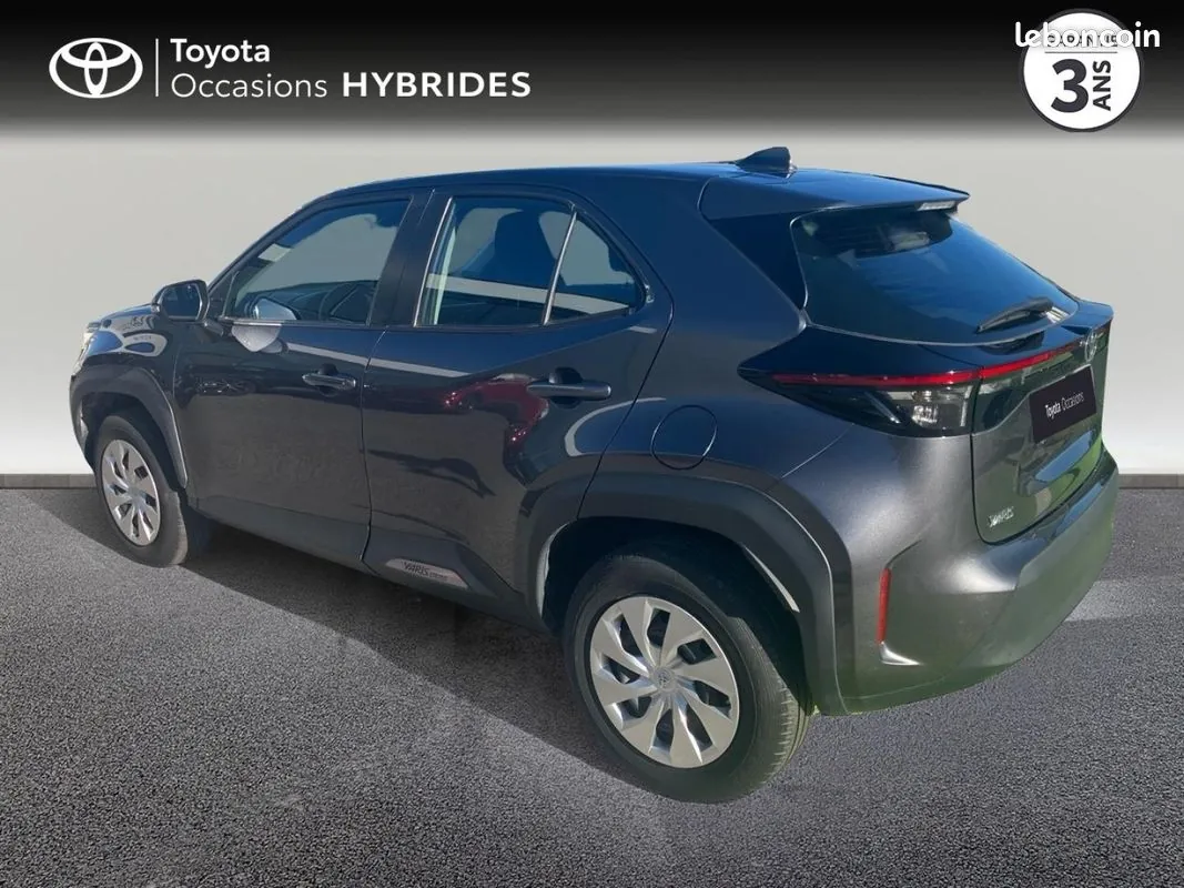 Toyota Yaris Cross 2025 photo 2
