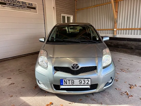 Toyota Yaris 2011 photo 3