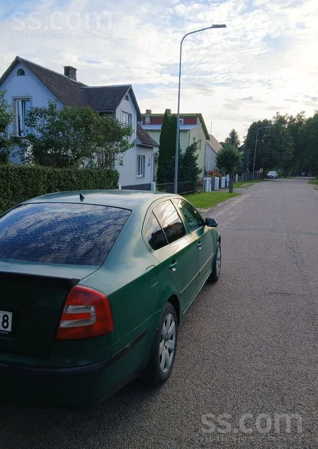 Skoda Octavia 2006 photo 2