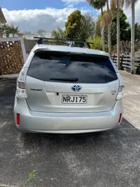 Toyota Prius 2014 photo 2