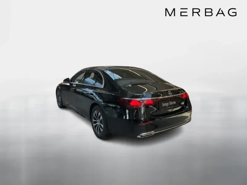 Mercedes-Benz E-Class 2025 photo 2