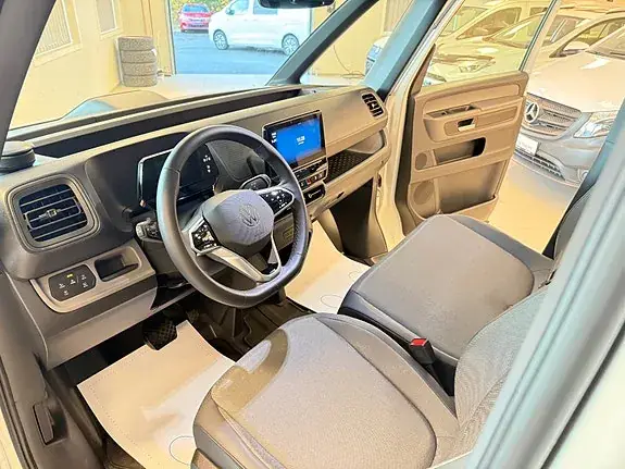 Volkswagen Id. Buzz 2024 photo 2