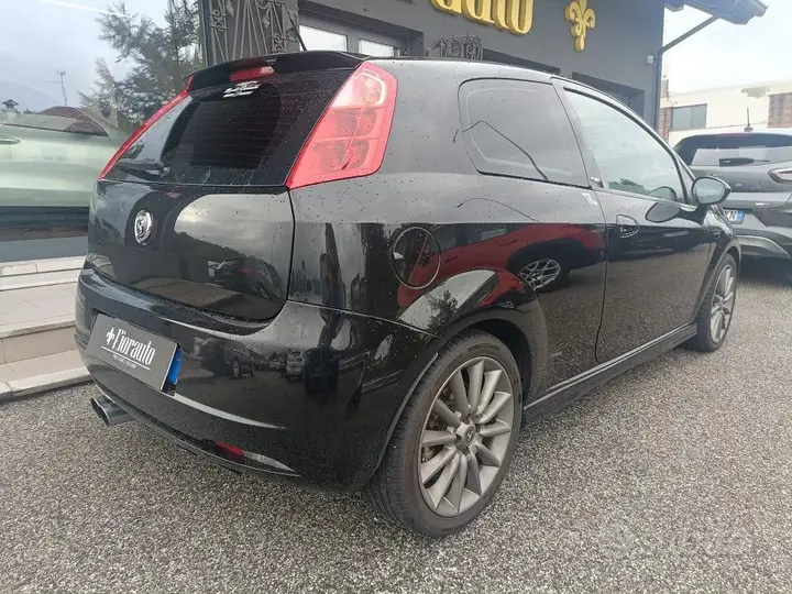 Fiat Grande Punto 2008 photo 4