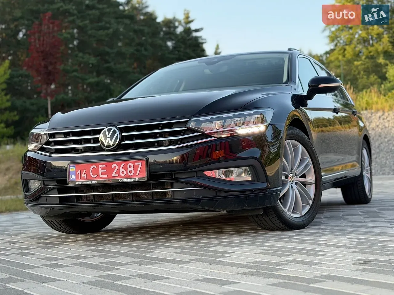 Volkswagen Passat 2022 photo 2