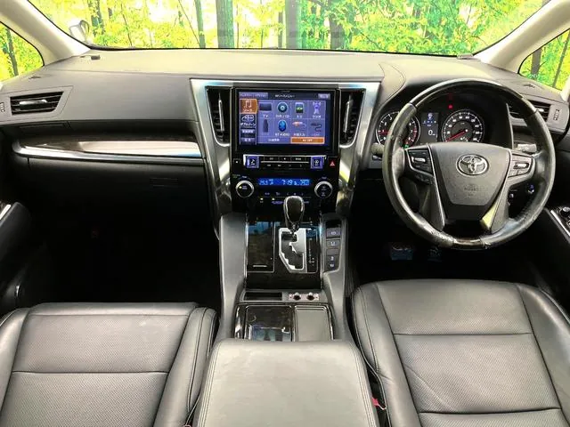 Toyota Alphard 2015 photo 2