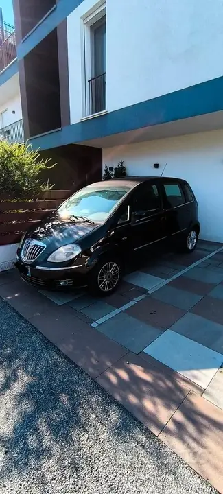 Lancia Musa 2008 photo 2
