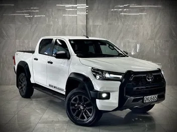 Toyota Hilux 2024 photo 2