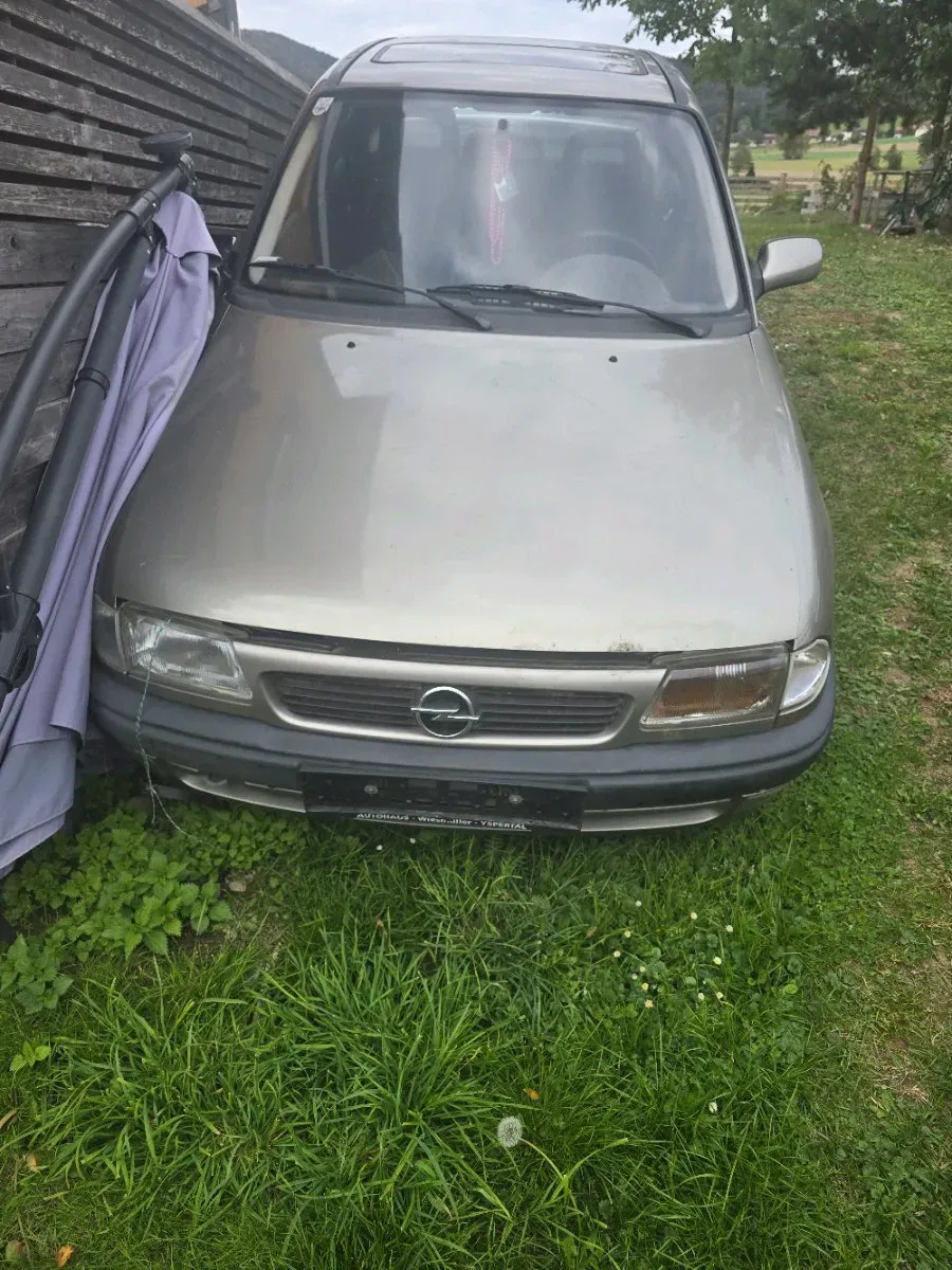 Opel Astra 1992 photo 3