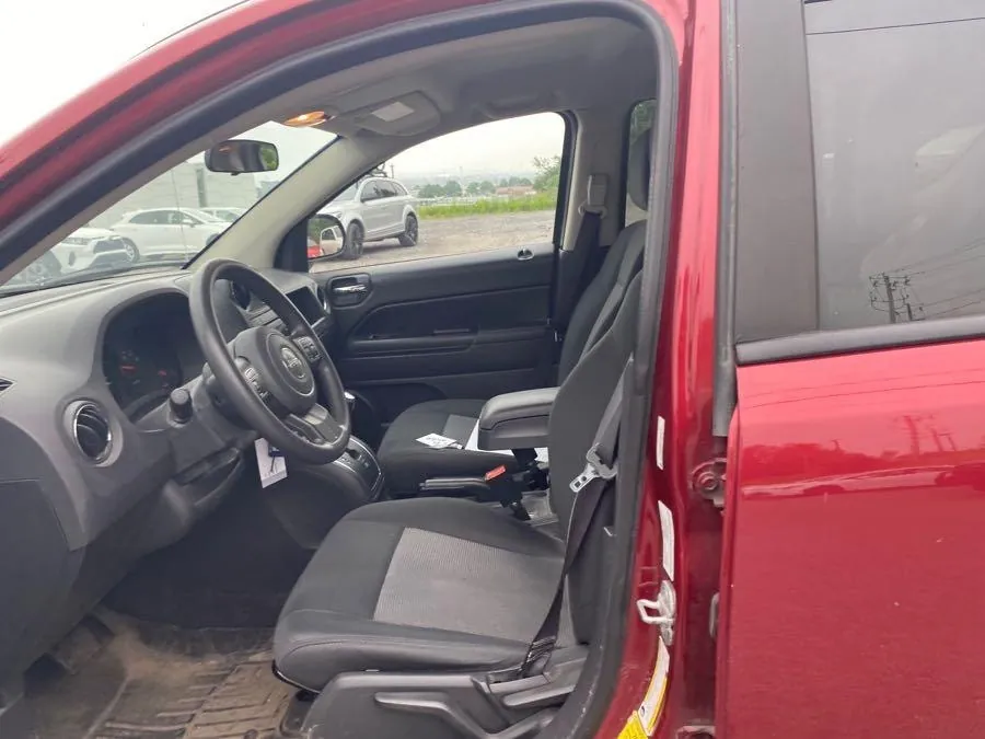 Jeep Compass 2013 photo 3
